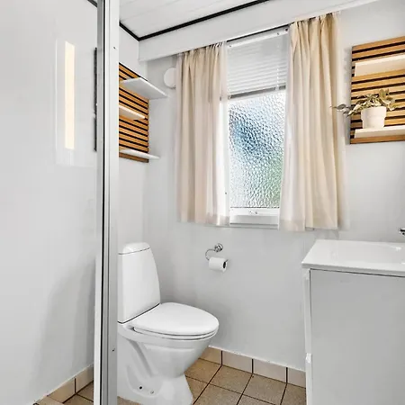 Vester Kirketoft Ix 펜션 *