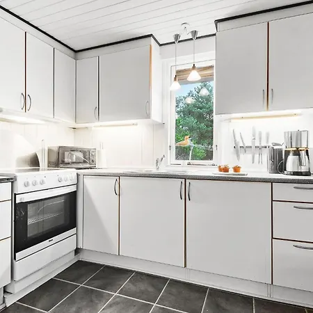 Beautiful In With Kitchen *