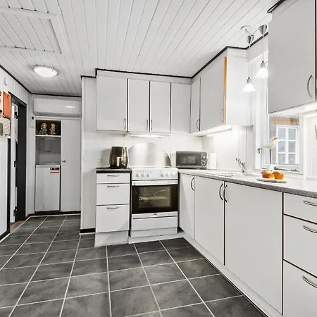 Beautiful In With Kitchen