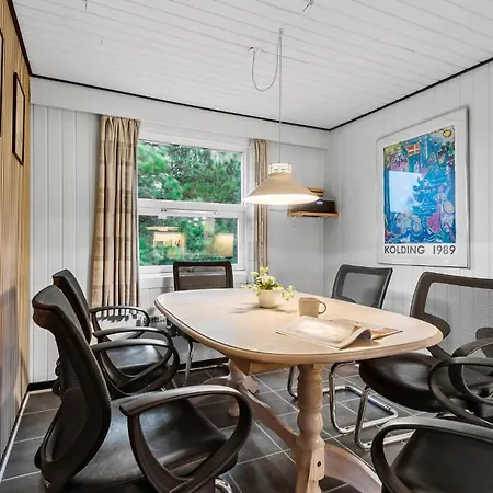 펜션 Vester Kirketoft Ix *